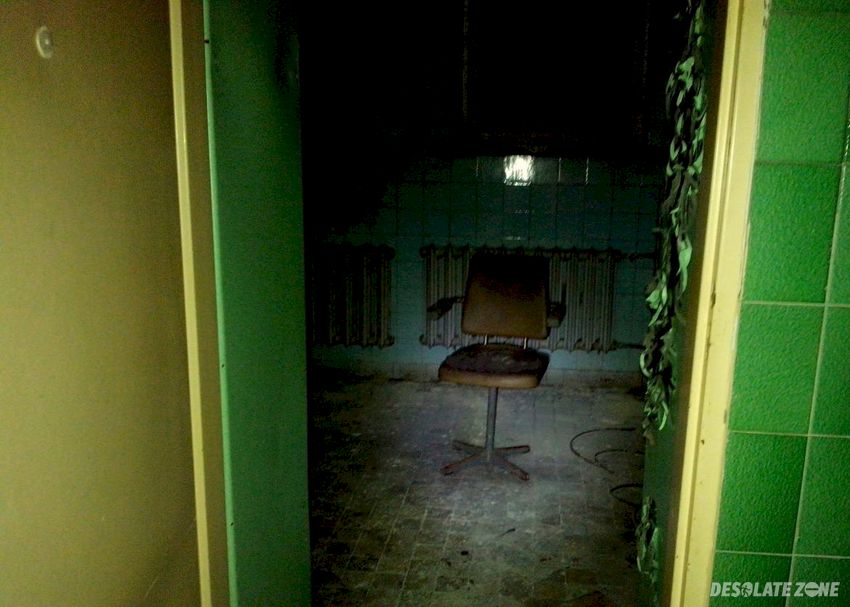 Nieczynne obiekty obok szpitala jastrzębie zdrój, jastrzębie zdrój