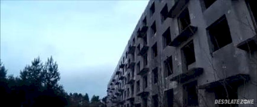 Poradziecki blok i bunkry, duninów