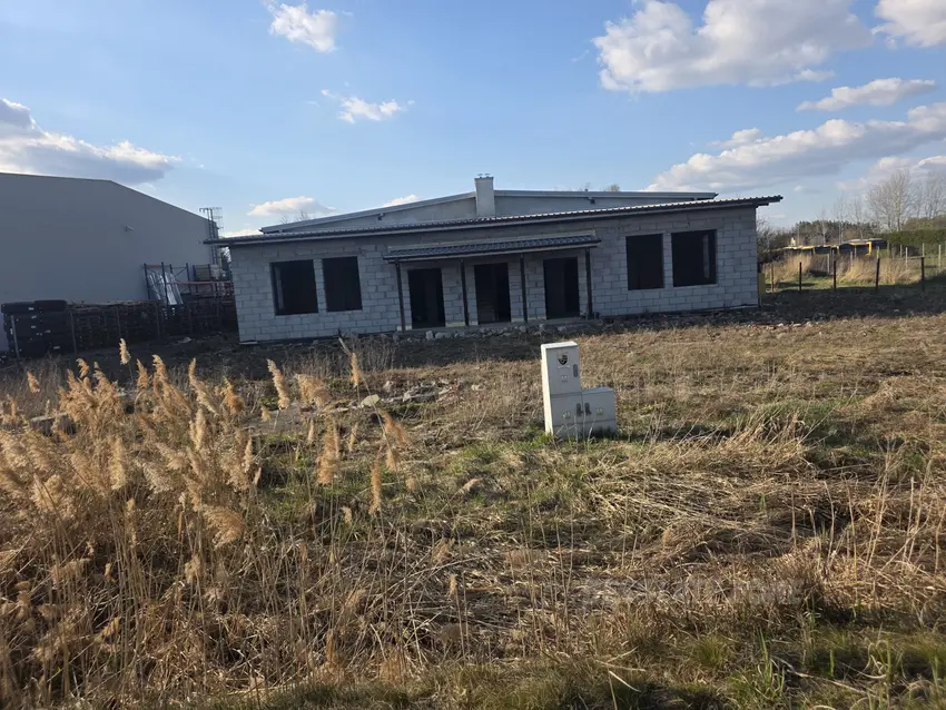 Niedokończony dom - zdjęcie 1/1