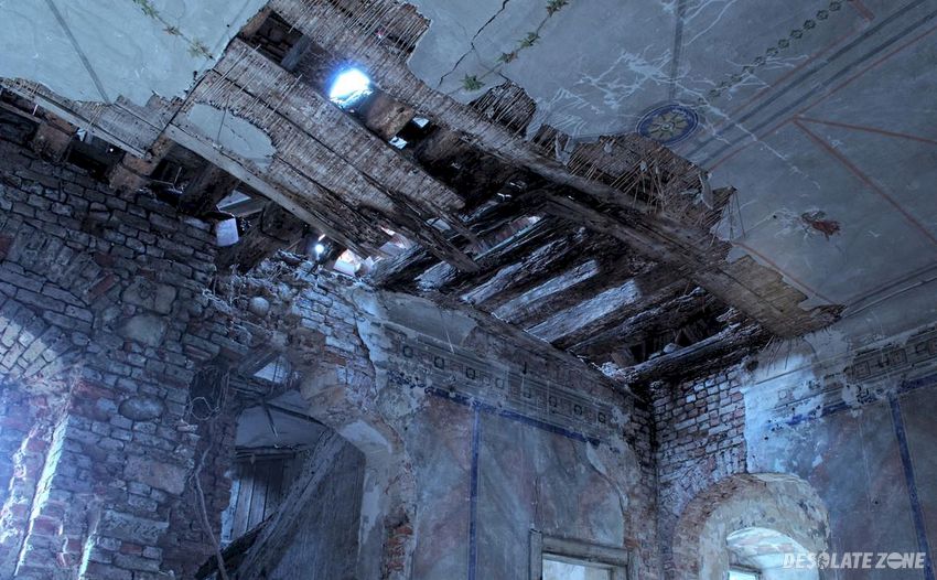 Zespół pałacowy, brzeg głogowski