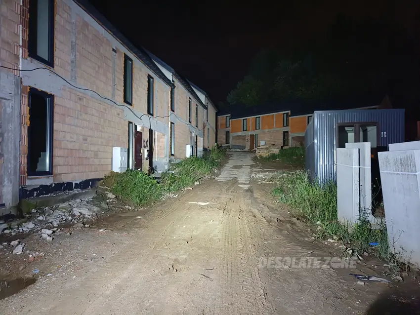 Niedokończone osiedle - photo 1/33