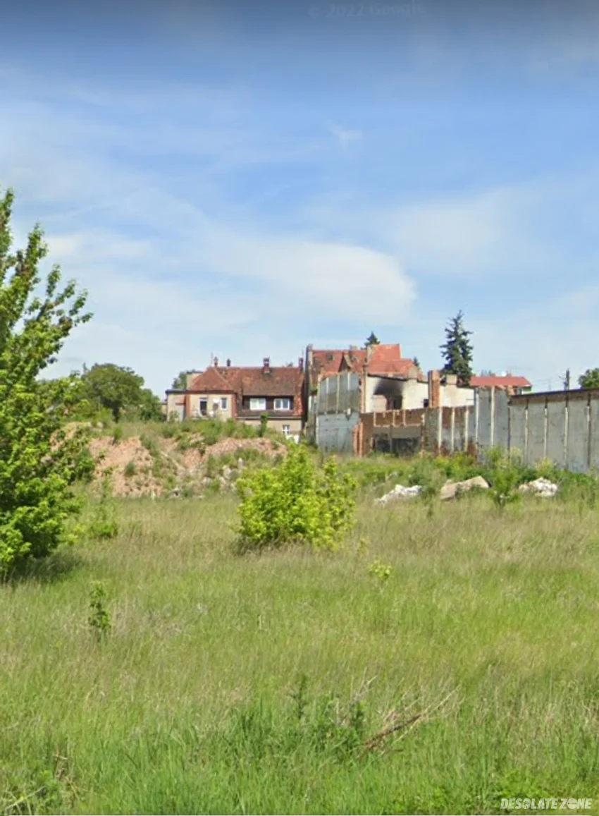 Ruiny fabryki mebli, swarzędz