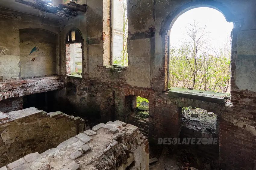 Pałac modlibowskich, kromolice - photo 1/4