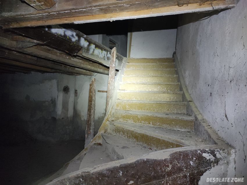 Dwór w borzysławicach