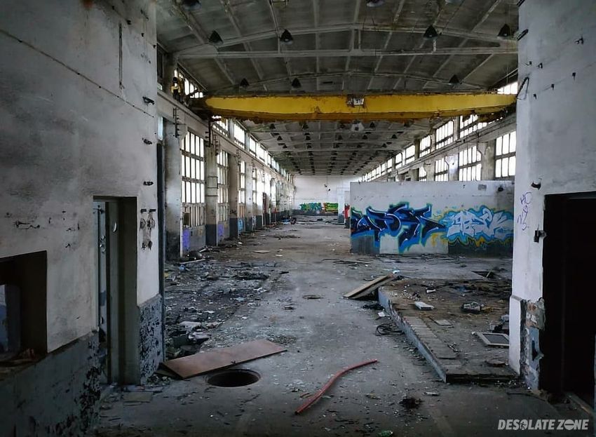 Opuszczona fabryka urządzeń technicznych " wisła- bryka"