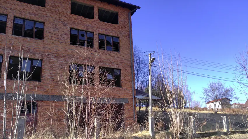 Niedokończony budynek, trzebinia - photo 1/4