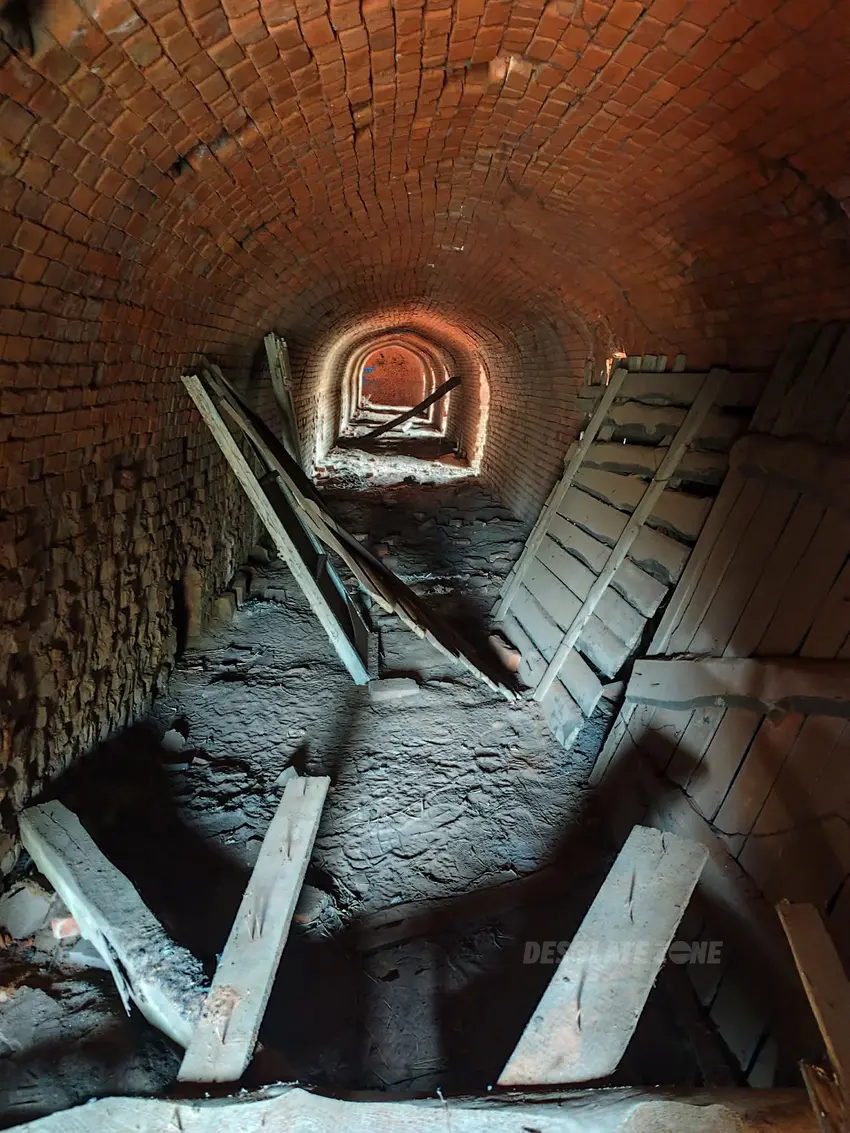 Opuszczona cegielnia na motyczu szlacheckim - zdjęcie 1/4