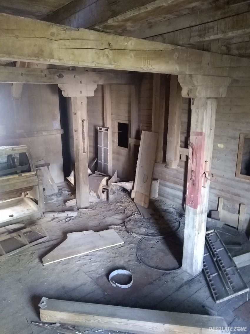 Nieczynny młyn, bieruń