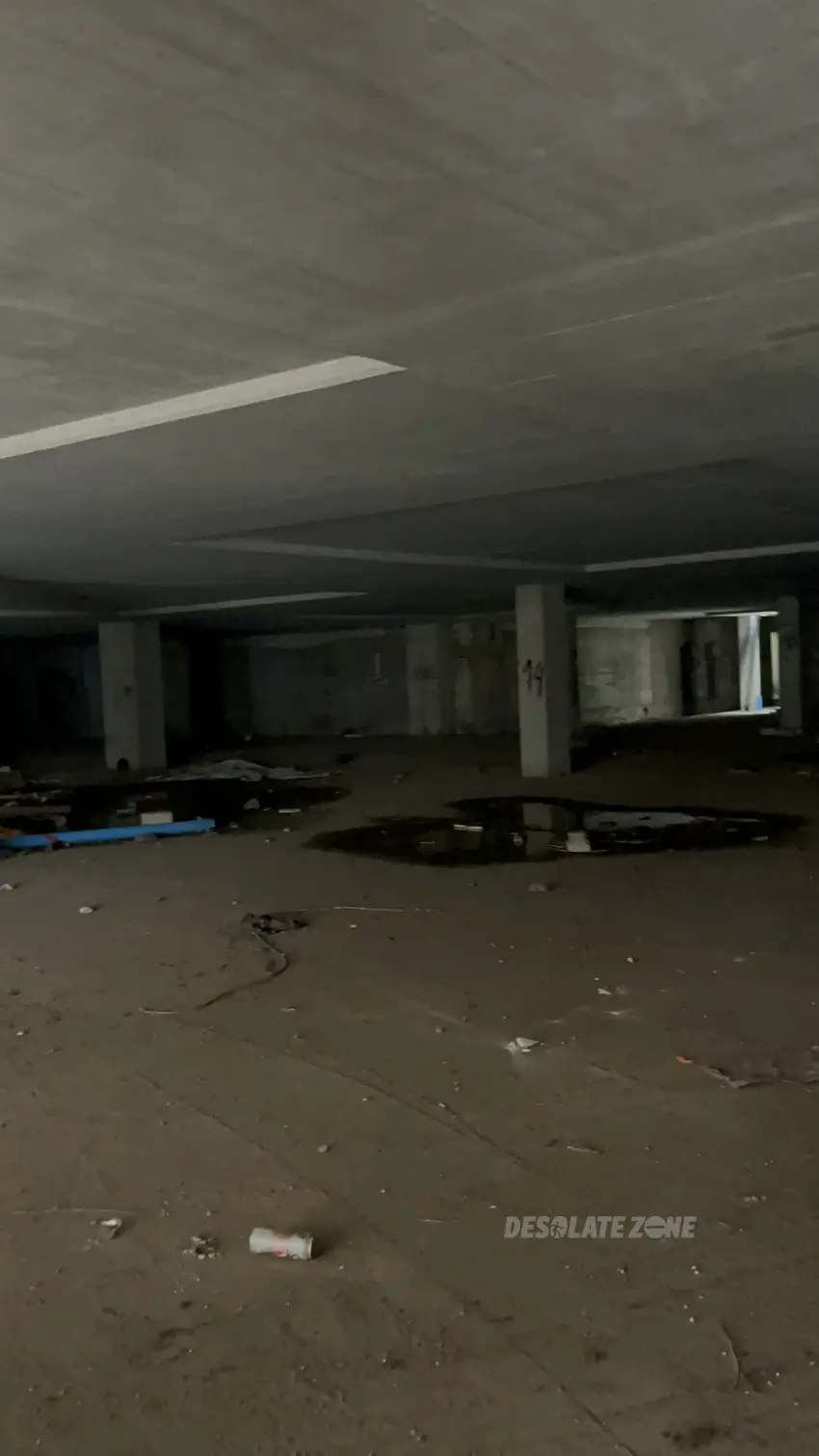 Niedokończony hotel - zdjęcie 1/29