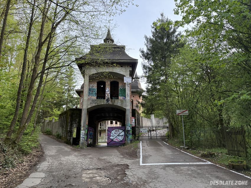 Zamek w Łapalicach, Łapalice