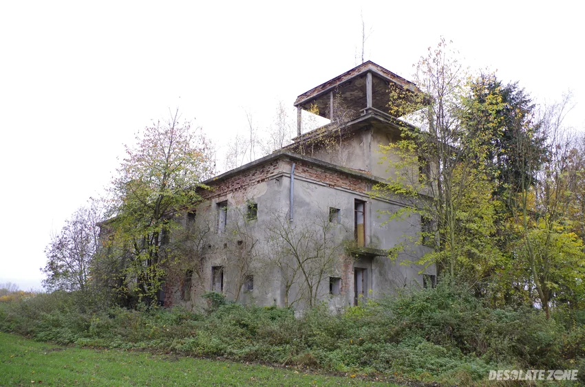 Poradzieckie lotnisko wojskowe, kluczewo