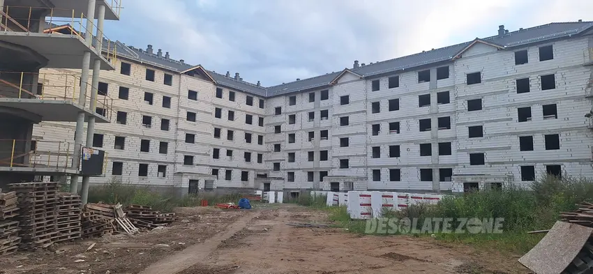 ( nie ) Opuszczona budowa osiedla Sady II - zdjęcie 1/7