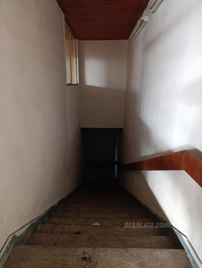 Opuszczony budynek szpitala - photo 1/4