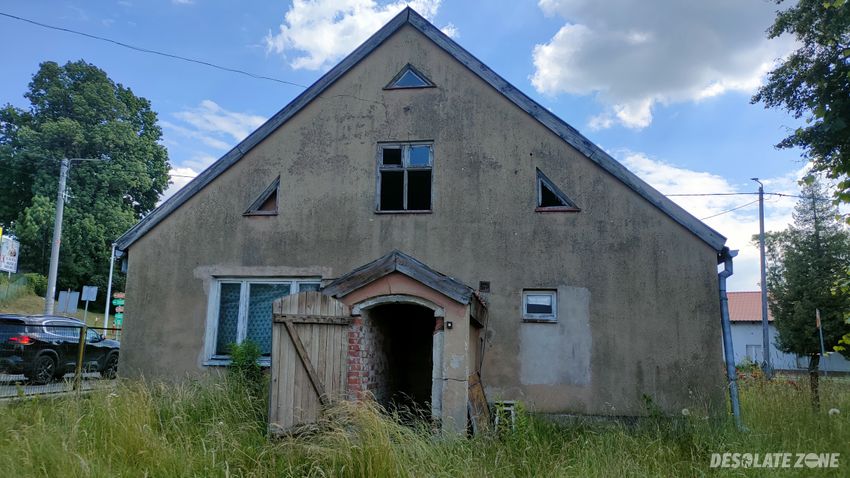 Opuszczony domek w dywitach