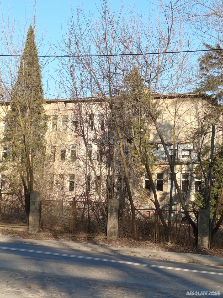 Stary szpital, starachowice - zdjęcie 1/4