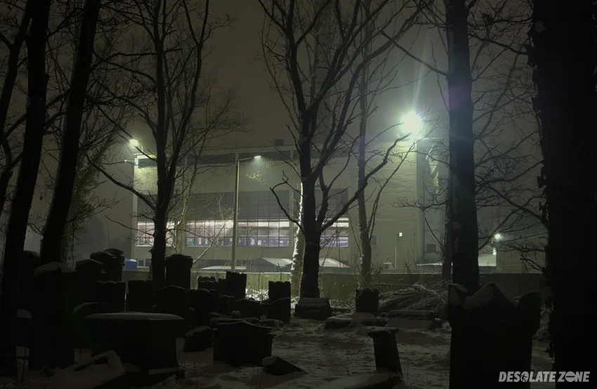 Dom z widokiem na cmentarz