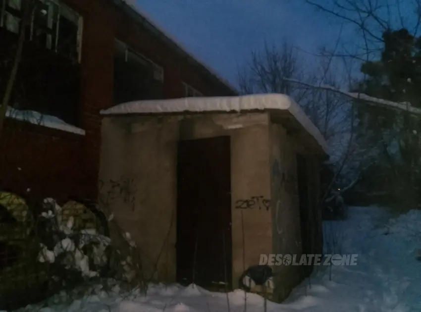 Stary porzucony bus - photo 1/4