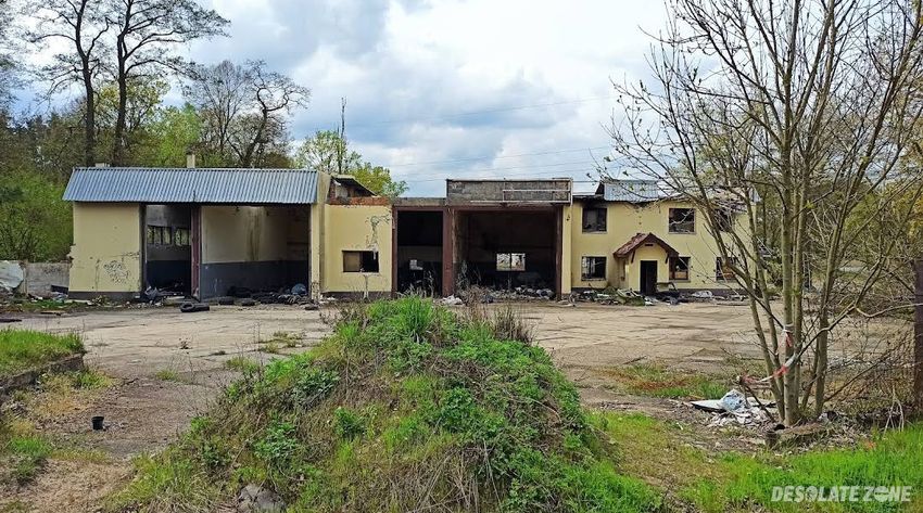 Opuszczona biuro oczyszczalni ścieków