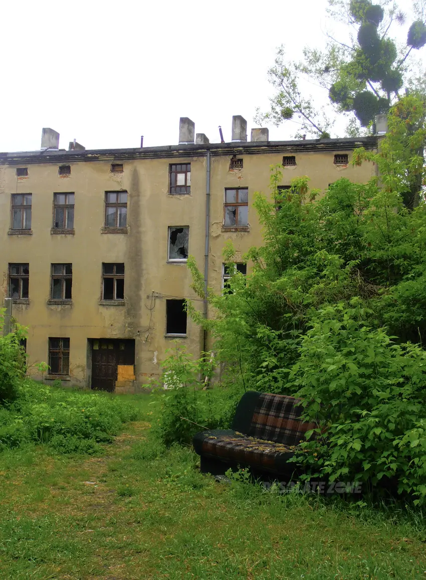 Opuszczona kamienica - photo 1/4