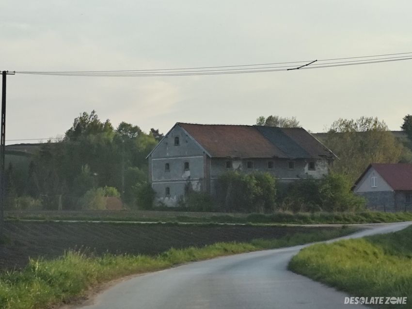 Opuszczony dom w mozgawie