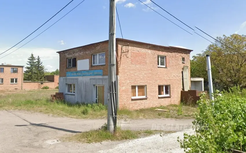 Opuszczony sklep odzieżowy - zdjęcie 1/2