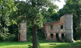 Ruiny pałacu w Jakubowie, Jakubów,