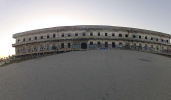 Opuszczony nadmorski szpital, Cagliari, Sardynia,