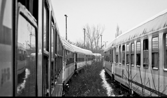 Niszczejące wagony kolejowe, Kraków,