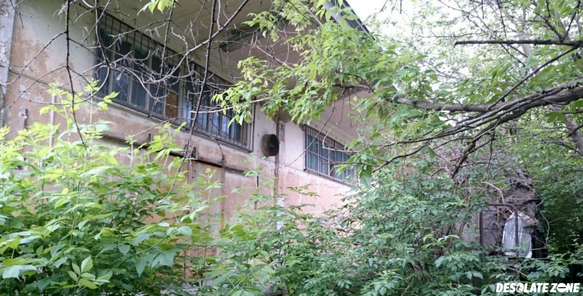 Kompleks opuszczonych budynków ul.Łopuszańska, warszawa